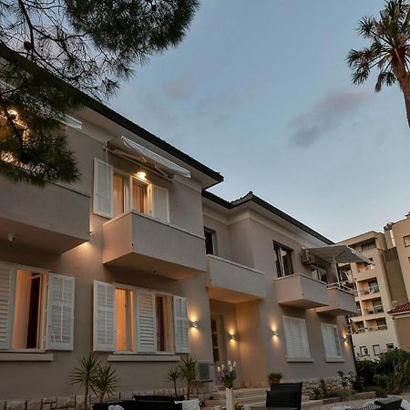 Beachfront Deluxe B&B มาคาร์สกา ภายนอก รูปภาพ