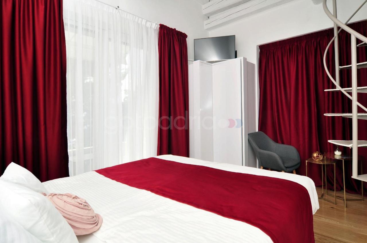 Beachfront Deluxe B&B มาคาร์สกา ภายนอก รูปภาพ