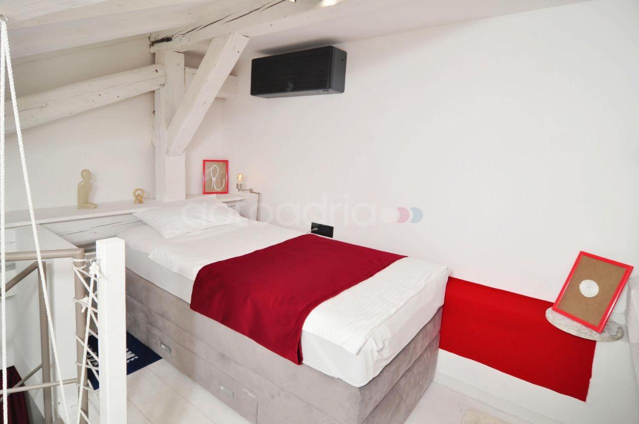 Beachfront Deluxe B&B มาคาร์สกา ภายนอก รูปภาพ